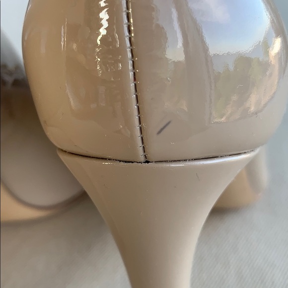 Salvatore Ferragamo Ezia 100mm Pumps - Picture 10 of 15